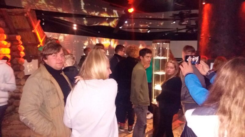 Wycieczka harcerzy z 11 HDCzB i 5 RWDH do Energylandi, Krakowa i Częstochowy 30 20171028 115052