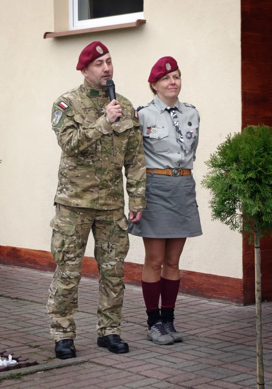 Przewodniczacy KiCzB Leszek Iwinski Izabela Walczak dawna Komendantka Hufca ZHP Rumia 1