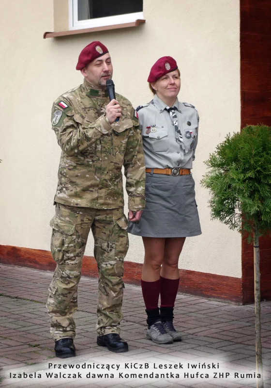 Przewodniczacy KiCzB Leszek Iwinski Izabela Walczak dawna Komendantka Hufca ZHP Rumia