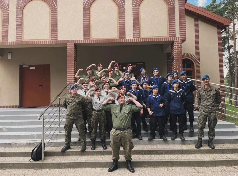 original F95BA6B7 5262 4DFE 91D8 D09CD89A01C9